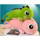 thumbnail image 5 of Almohada de dinosaurio de ojos grandes acostado de peluche rosa oscuro 60cm, 5 of 7