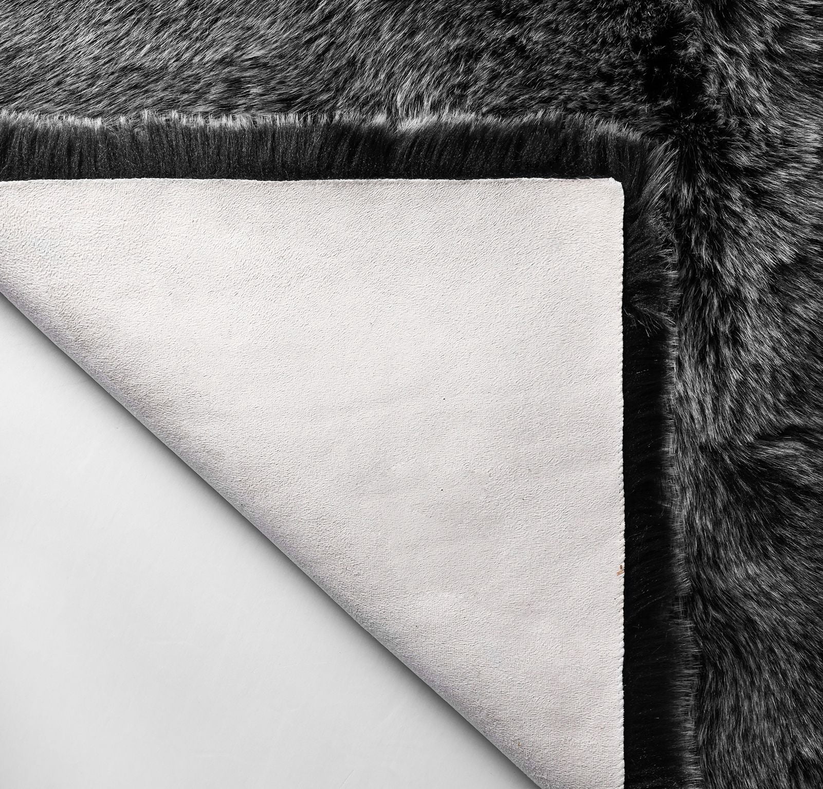 Phantoscope Ultra Soft Faux Fox Fur Black, Indoor Area Rug, 3 x 3 ft, Round