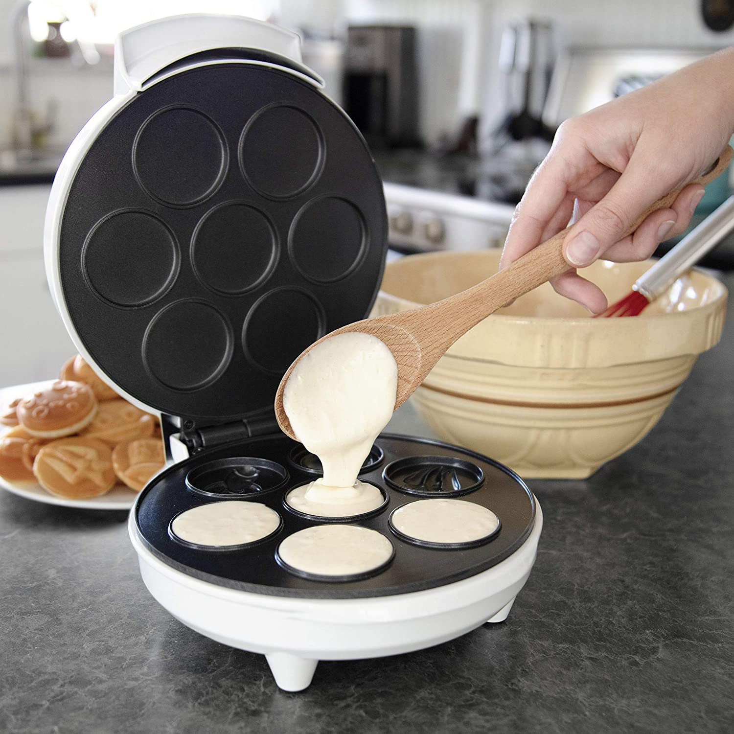 The Original Creepy Crawly Bug Waffle Maker - Make 7 Fun Different Insect  Shaped Pancakes Including a Beetle, Lady Bug, Bee & More- Electric  Non-stick