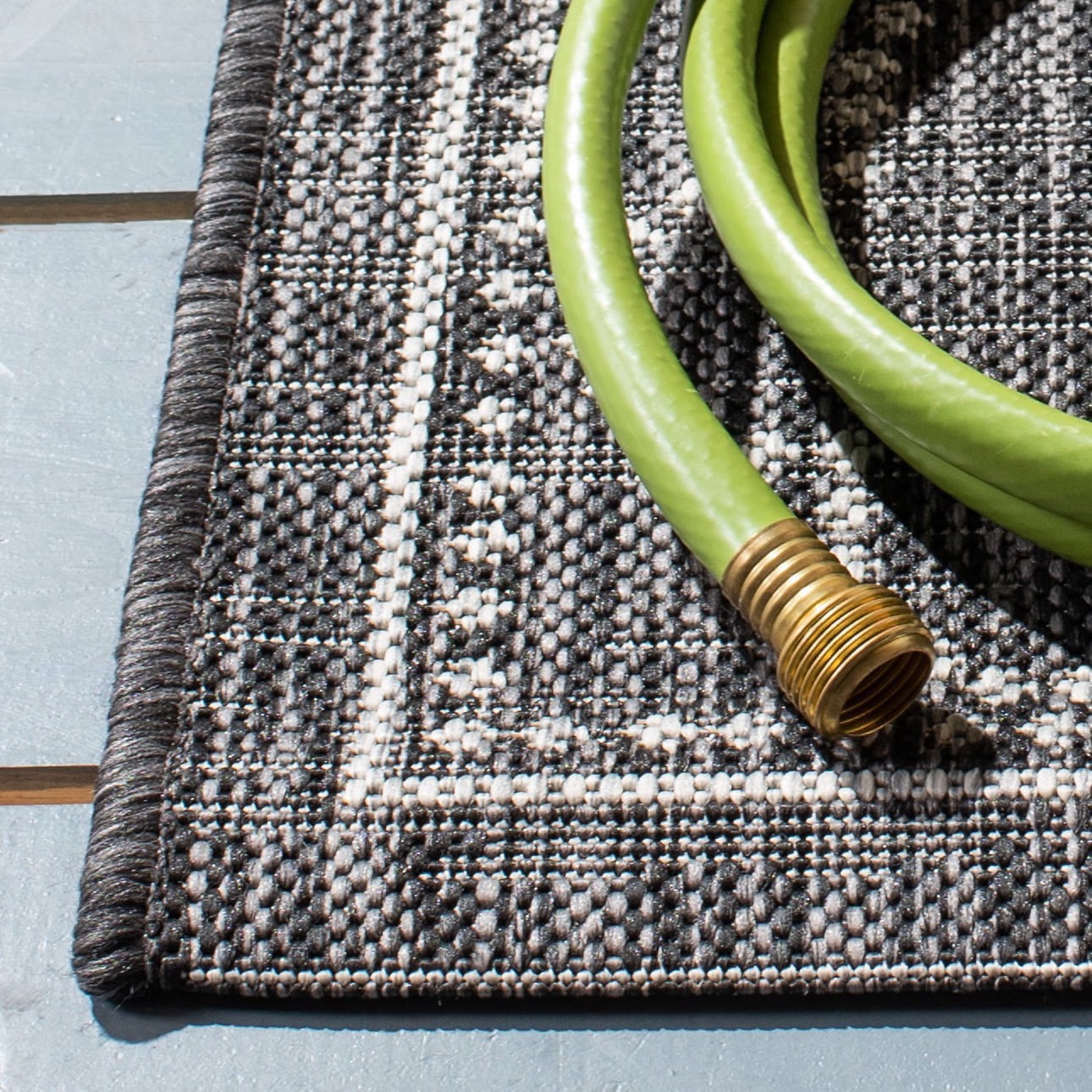Safavieh Courtyard Joan Geometric Indoor/Outdoor Area Rug, Black/Gray, 9' x 12'