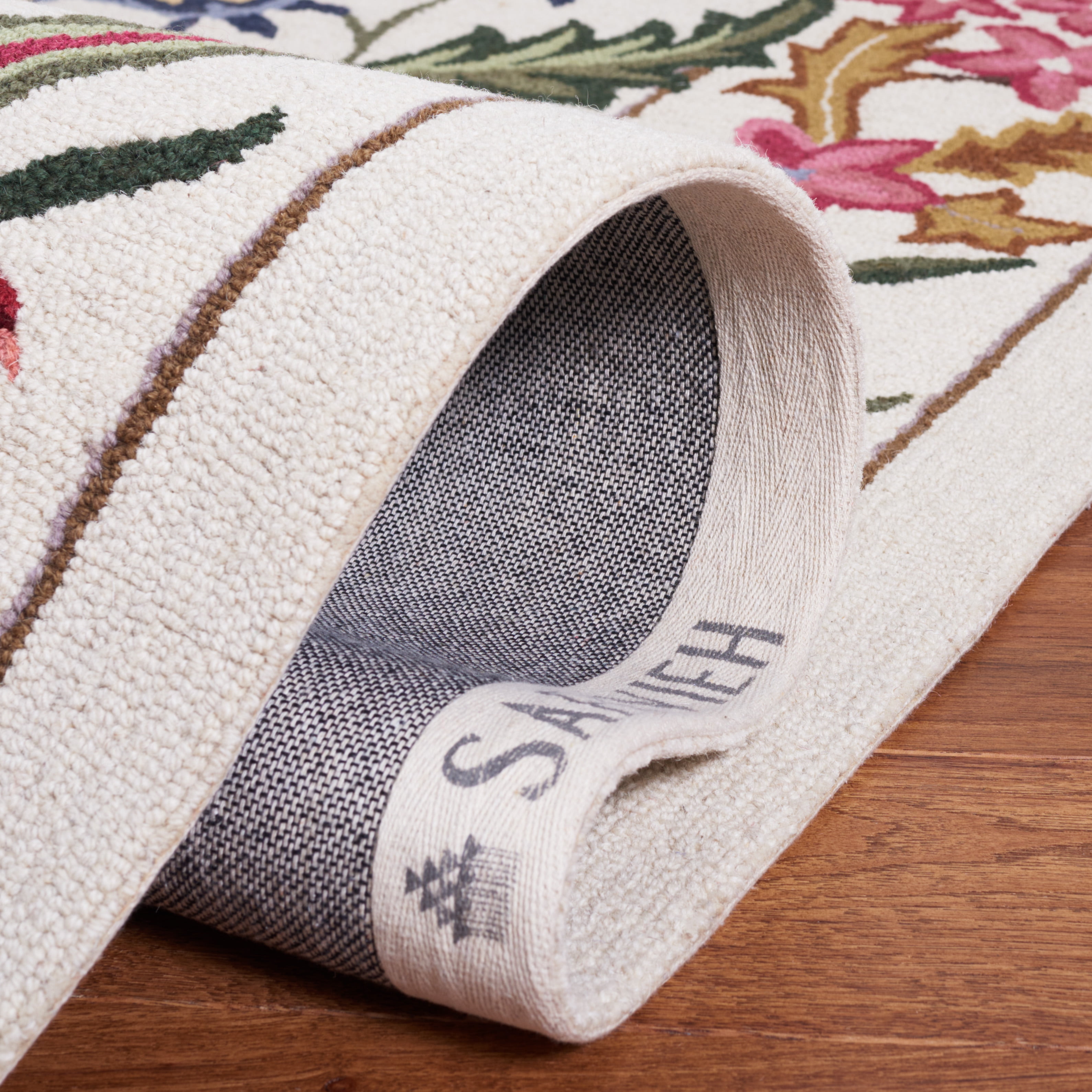 Safavieh Chelsea Mabelle Floral Wool Runner Rug, Ivory/Green, 2'3" x 17'