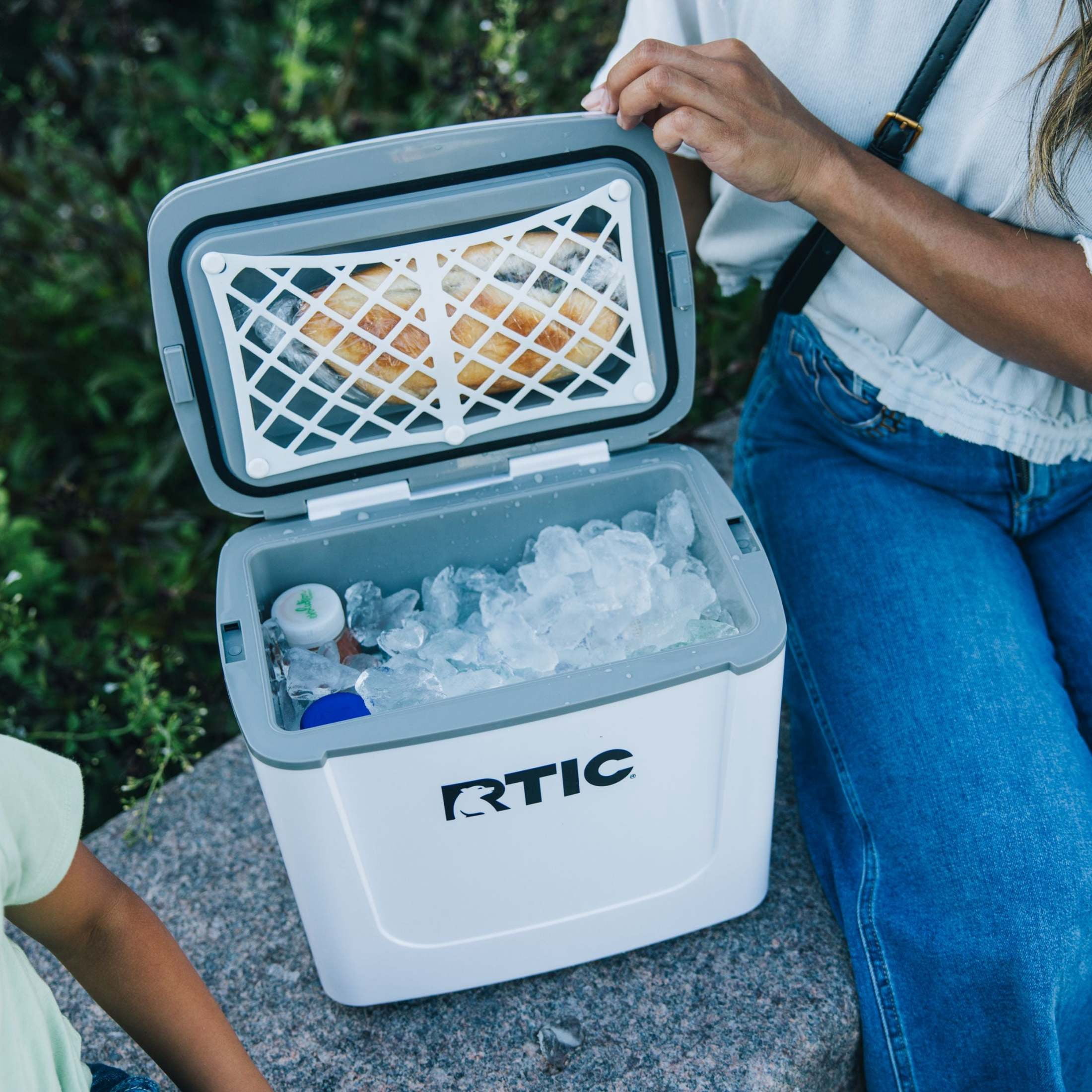 RTIC Road Trip 8 Qt Hard-Sided Personal Cooler, Fits 12 Cans, White & Grey