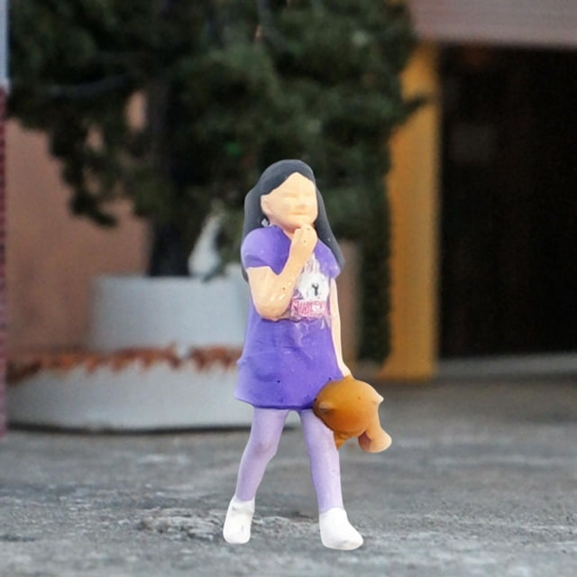 Figuras de Diorama Hugo Pintadas 1/64 Violeta