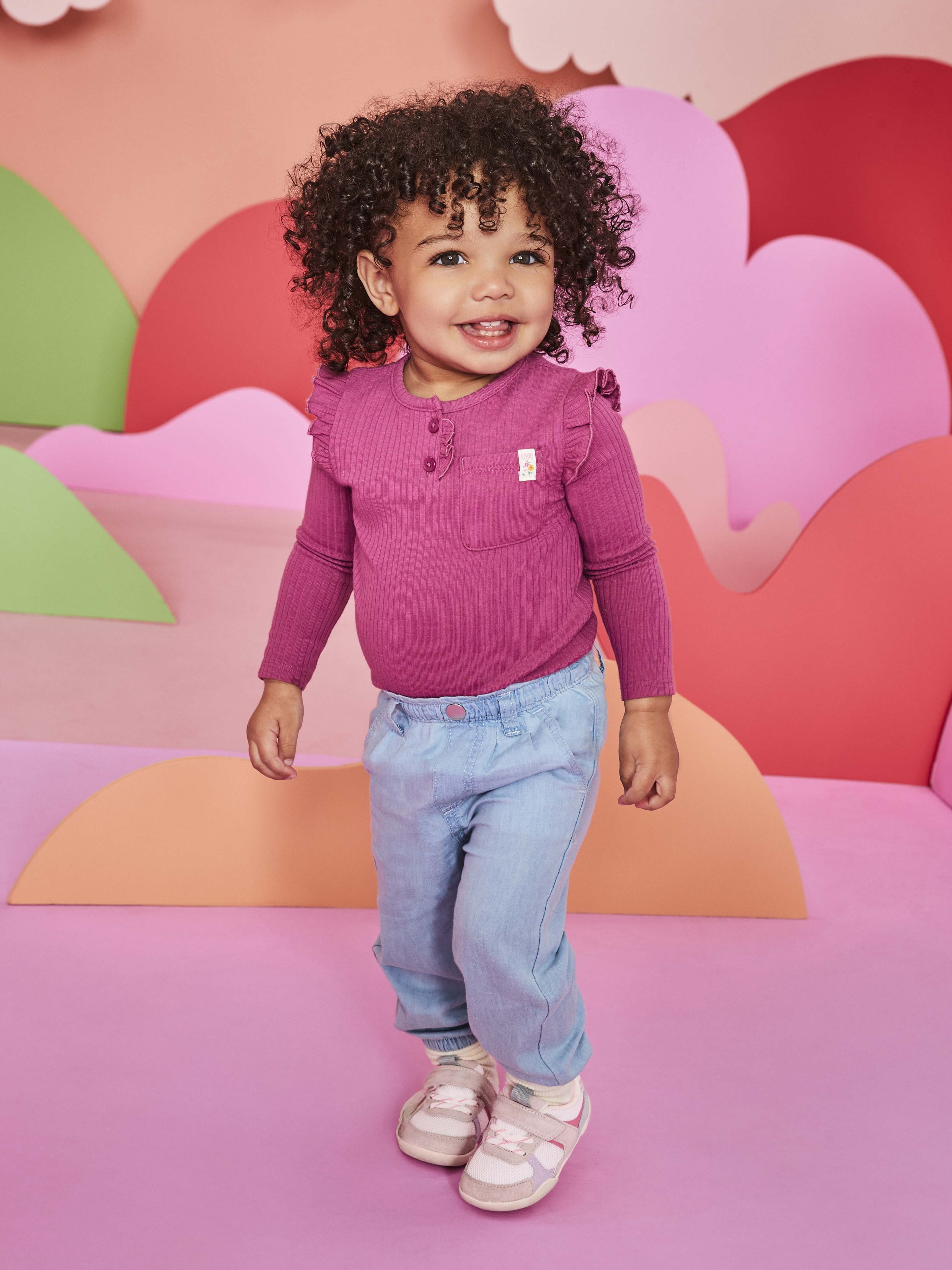 Garanimals Baby Girl Henley Bodysuit with Front Pocket and Long Sleeves, Sizes 0-24 Months
