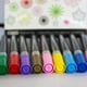 thumbnail image 5 of Plumones BIGTHUMB de doble punta 1mm - 12 colores vibrantes para dibujo, lettering y manualidades - Presentación en estuche práctico, 5 of 6