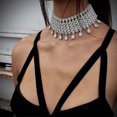 thumbnail image 3 of Collar llamativo con colgante de borla y capas, estilo vintage, con pedrería completa., 3 of 5