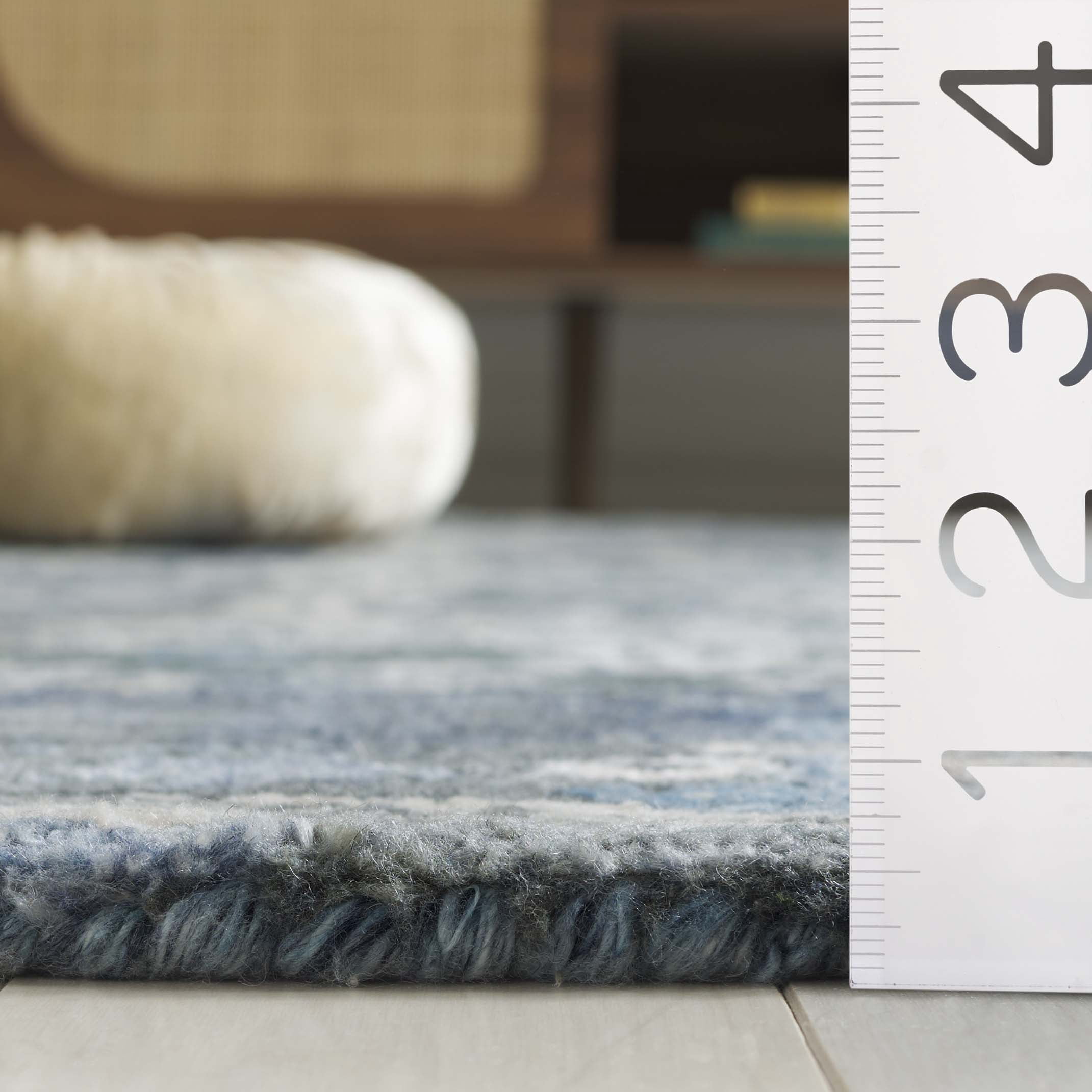 SAFAVIEH Anatolia Lucas Geometric Area Rug, Navy/Beige, 6' x 6' Square