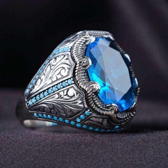 Vintage Exaggerated Ring Fashion Electroplated Alloy Statement Ring For Men And Women Simple Silver Temperament