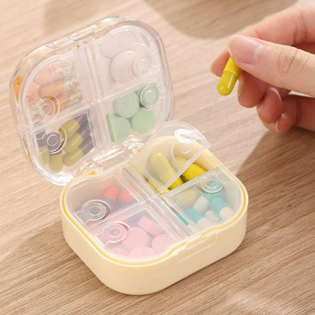 Xihbxyly Caja Portátil para Medicamentos, Diseño Transparente de 8 Rejillas, Sellada y a Prueba de Humedad, de Plástico Seguro, Multiusos, Ideal para El Hogar y La Oficina, Tamaño Compacto (7,5 X 6,5