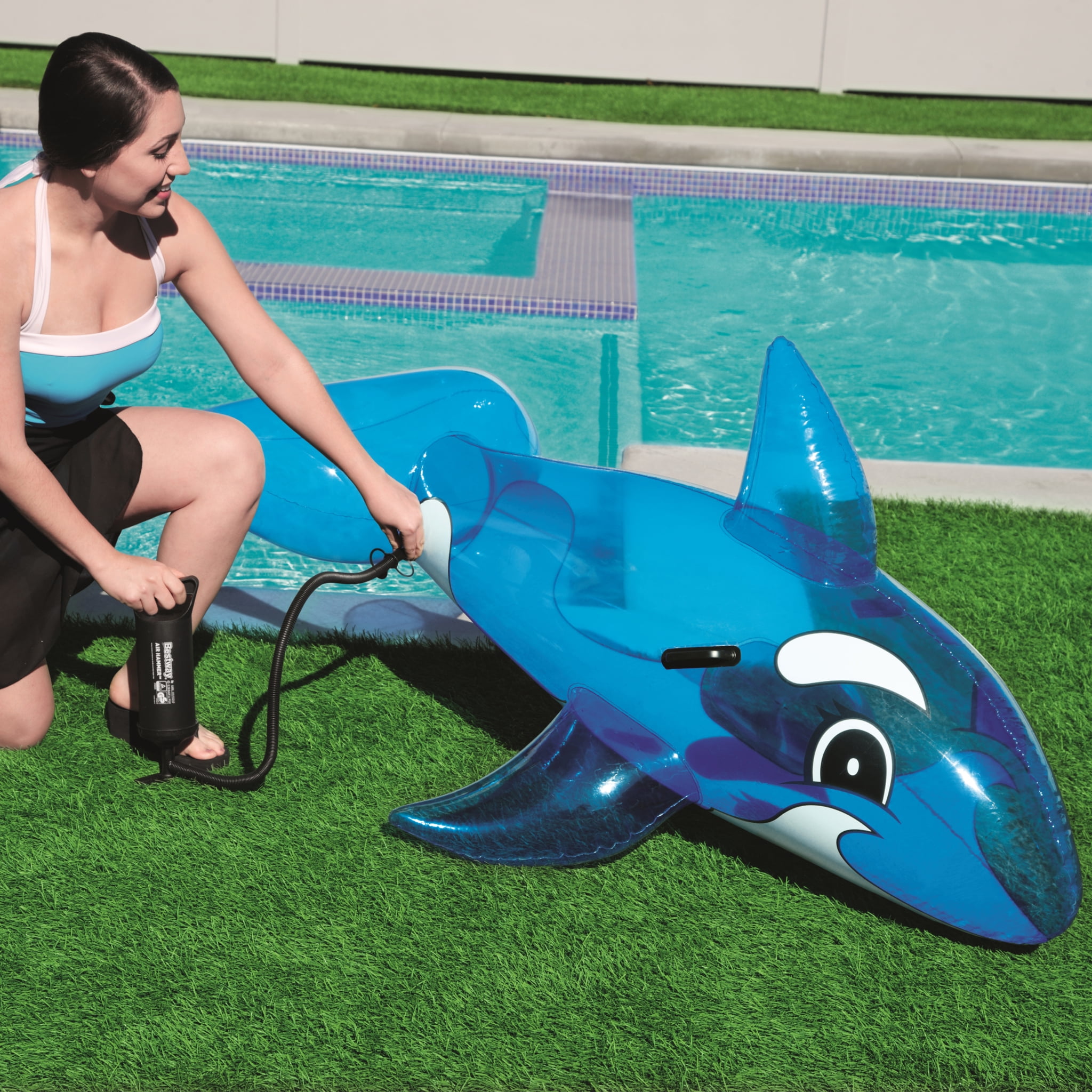Summer Pool Games Inflatable Ring Float Whale Tale  142cm Great For the Seaside 