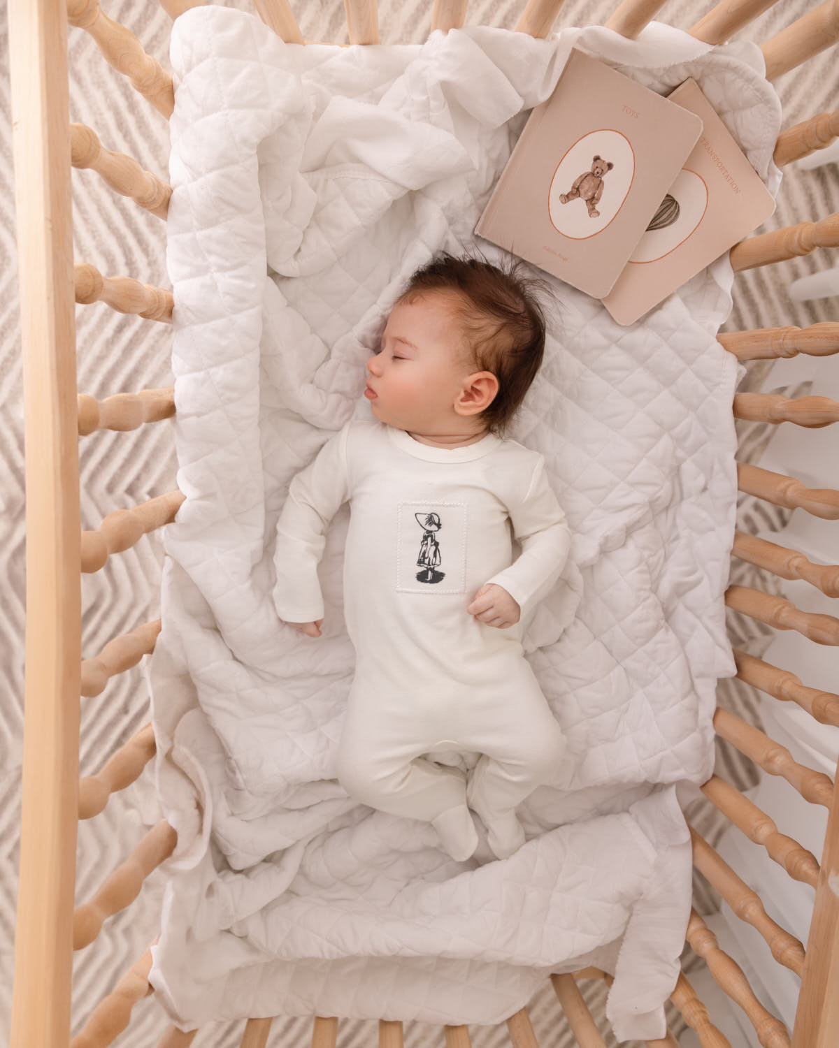 MiniMoi Baby Girls "The Little Girl And Her Sun Bonnet" Cotton Rich Footie, 9 Months, Ivory Mist