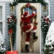 thumbnail image 1 of Decoración Navideña para Puerta: Borde Decorativo para Fiestas de Papá Noel, Pegatinas para Puertas con Escena de Papá Noel y Tela Colgante., 1 of 6