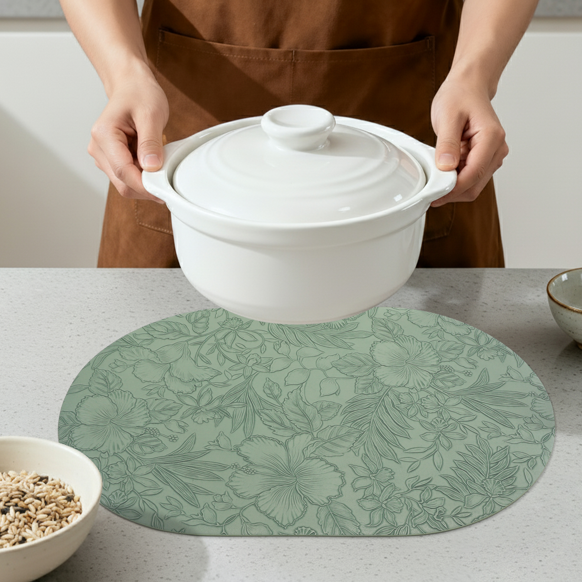 Placemats Set of 6 Leather Placemats for Kitchen Dining Table Decor Waterproof Heat Resistant Table Placemats Green 17.7*11.8inch