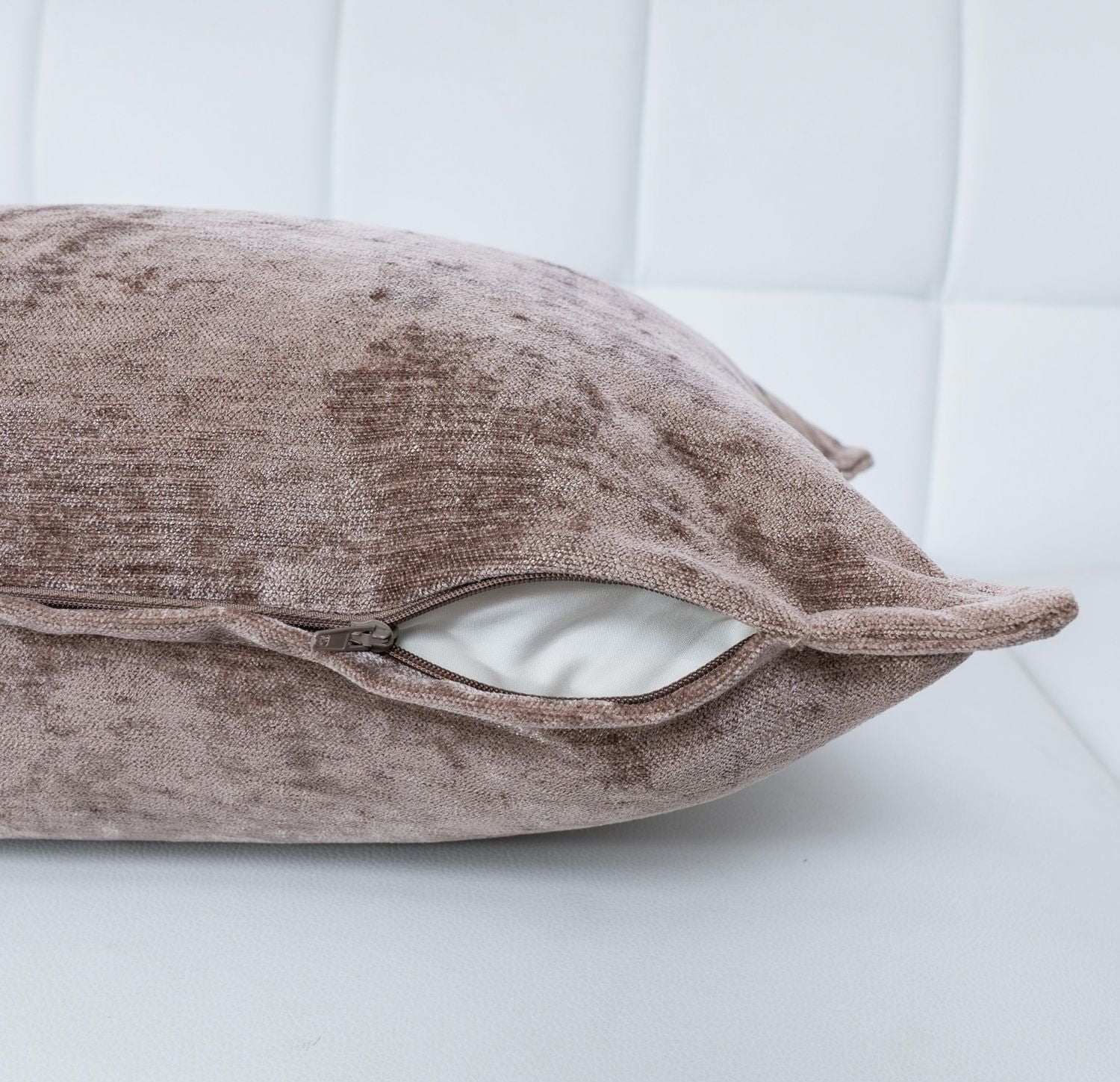 Gouchee Home Nicole Cushion