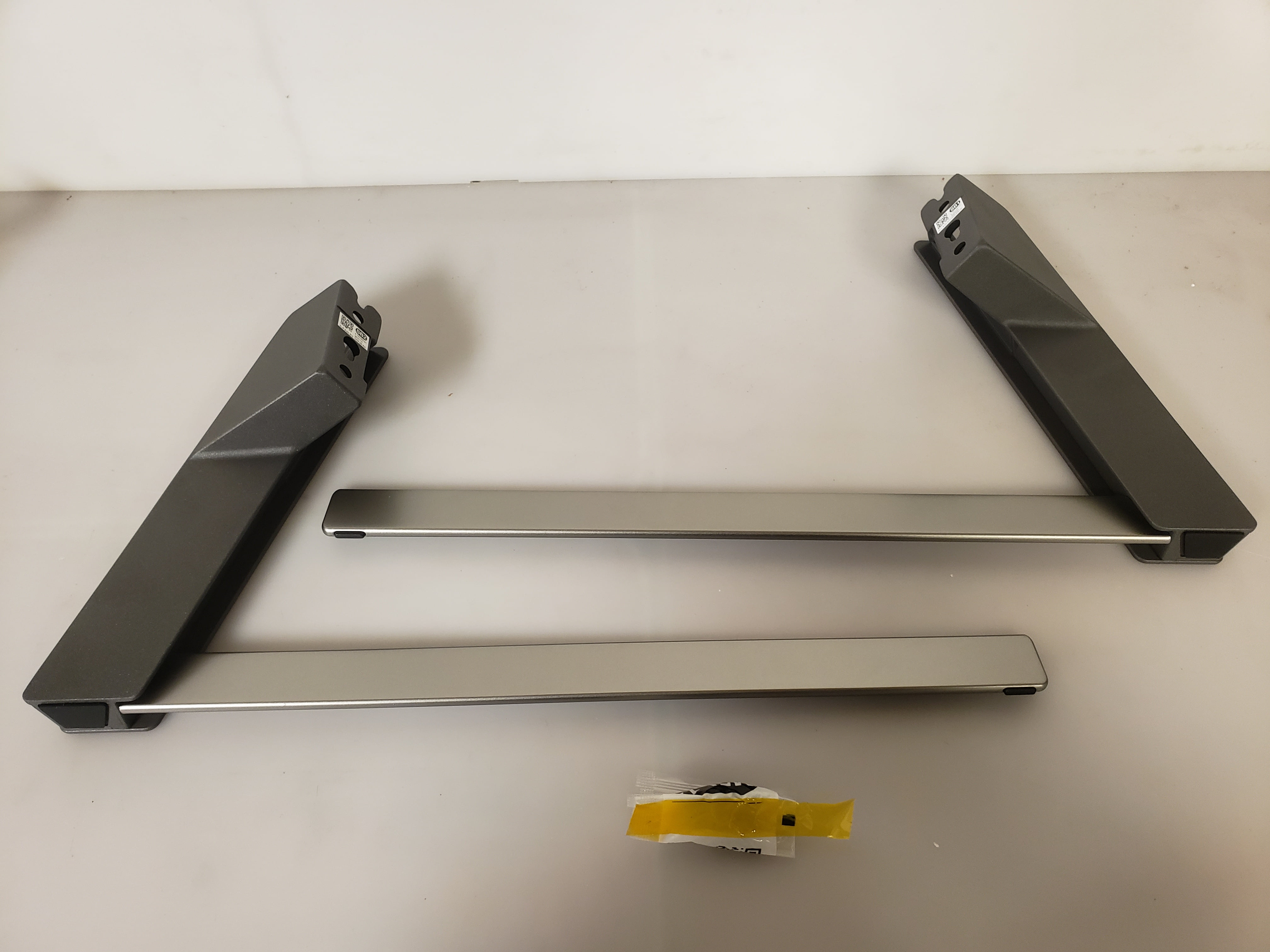 Sony XBR75X950G Stand W/ScrewsNEW(474354201 474354101