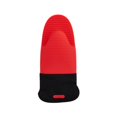 thumbnail image 1 of Instant Pot 6038880 Four en Silicone Mitaines&44; Noir & Rouge - Pack de 4, 1 of 11
