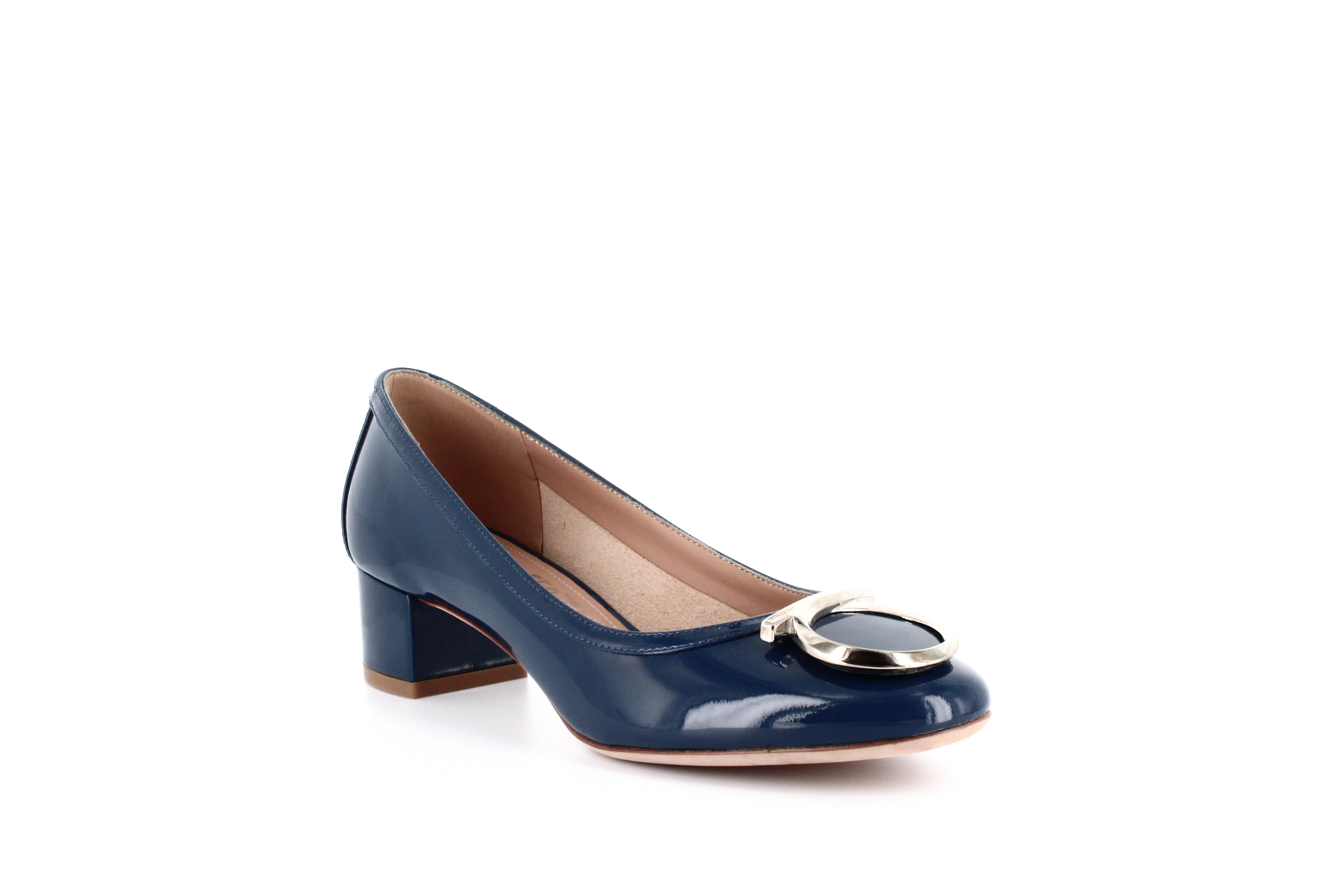 salvatore ferragamo low heel pumps