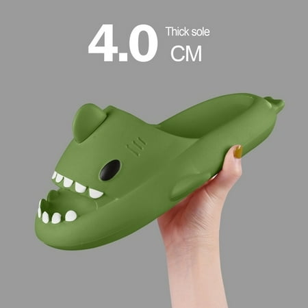 

QWZNDZGR 2023 Xmas Luminous Couple Slides Shark Slippers Men House Christmas Shoes Unisex Indoor Pumpkin Slippers Fashion Gifts