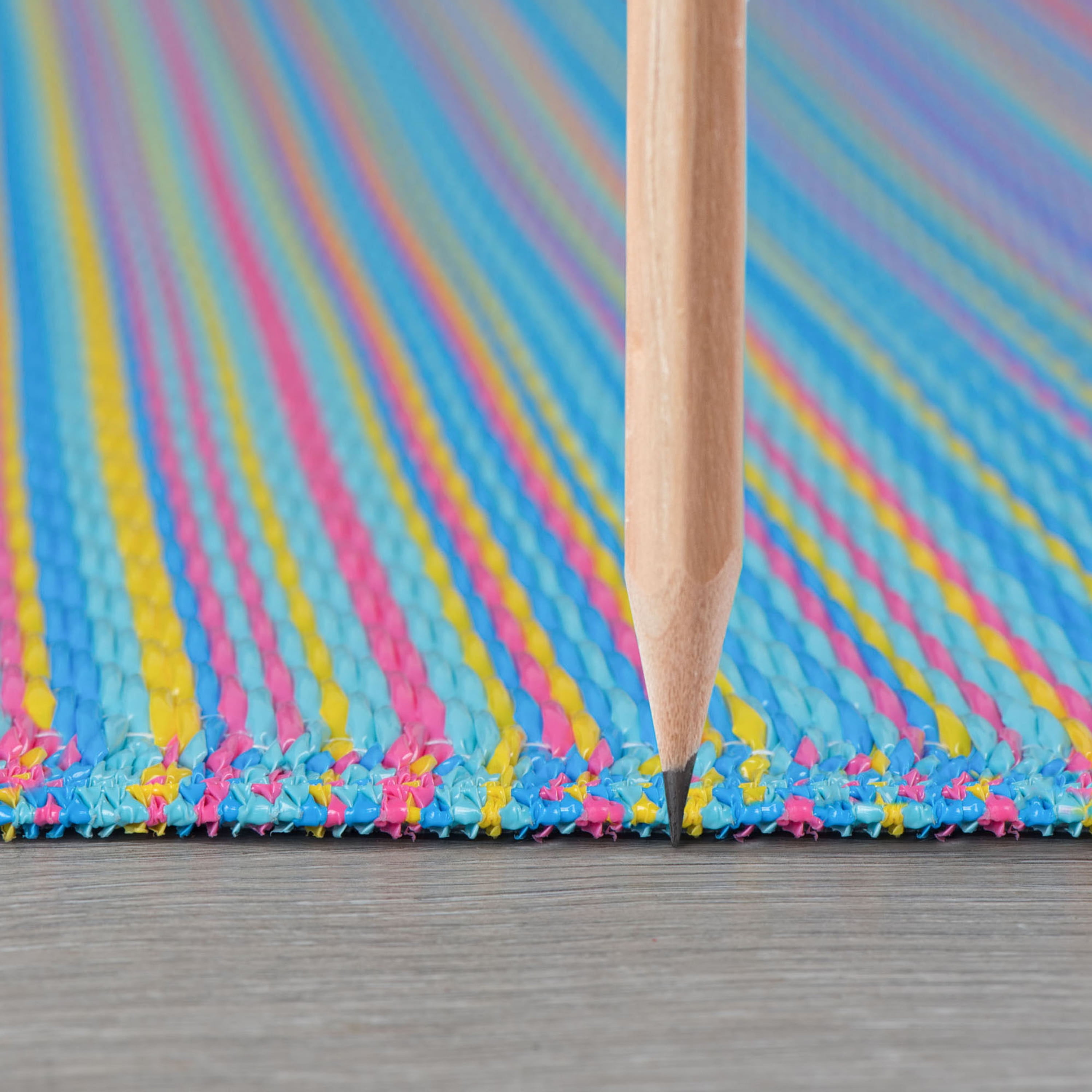 8x10 Reversible Multicolor Polypropylene Outdoor Stripe Area Rug