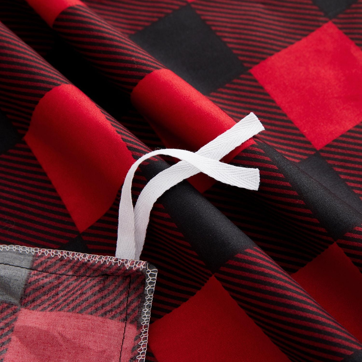 Marina Decoration Ultra Soft Silky Rich Printed Rayon from Bamboo All Season Duvet Cover Fitted Sheet Ensemble Bedding Set with Zipper and Corner Tie, Red Black Plaid Pattern