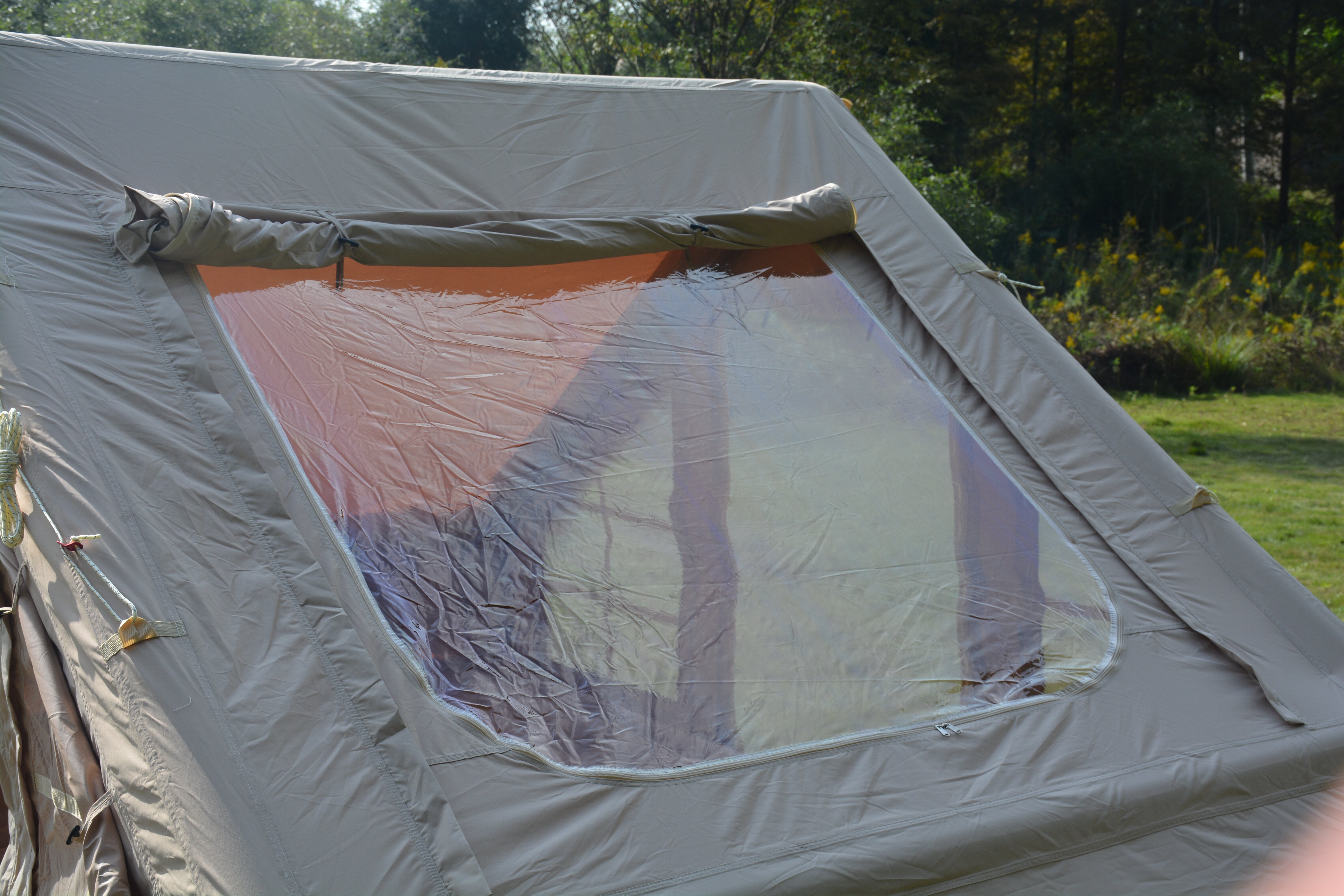 Inflatable Camping Tent Easy Setup 4 Season Glamping Tent with High Performance Inflatable Structure 4-6 Persons Waterproof Windproof Outdoor Self-Supporting Blow up Tent Air Tent Portable House