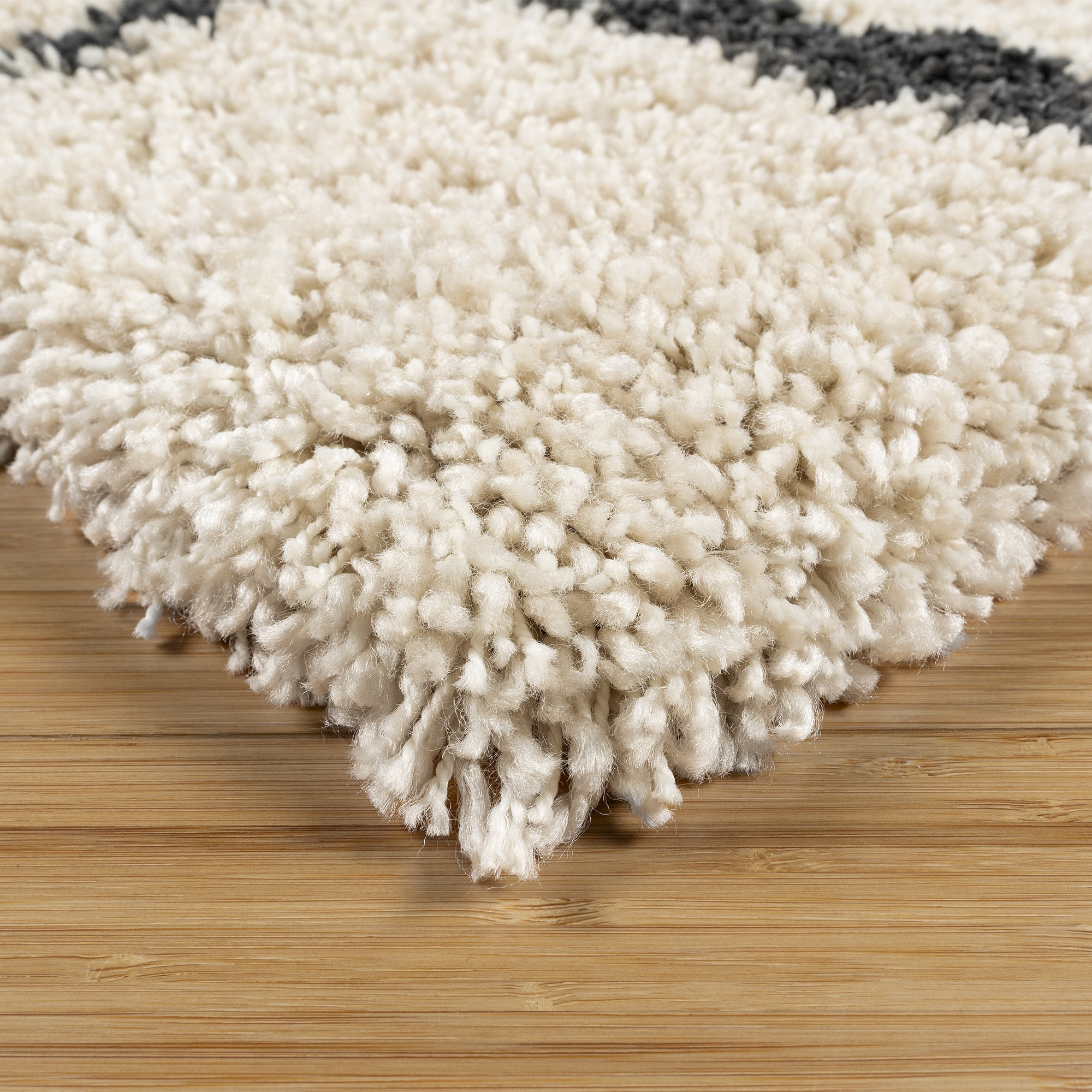 Gertmenian Ultimate Shag Malia Shag Abstract Ivory Indoor Area Rug, 6x9