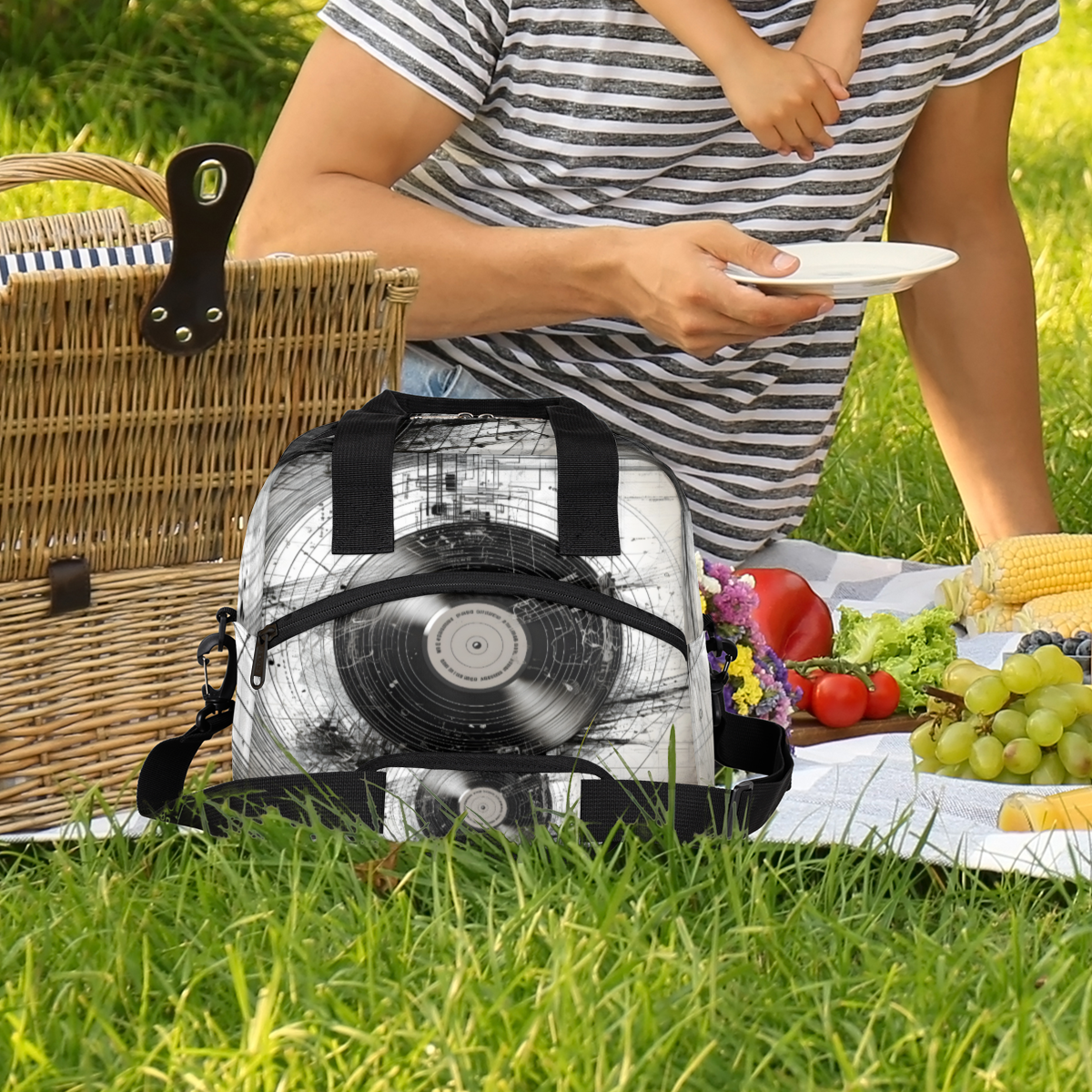 Herdesigns Retro Music Insulated Lunch Bag for Women Men Adults Large Reusable Lunch Box Music Records Leakproof Cooler Tote Bags with Adjustable Shoulder Strap