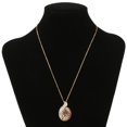 thumbnail image 3 of Conjunto de Joyas de Pendientes de Collar de Gota de Aceite de de Imitación Chapados en Oro de Hoja Hueca Zulema Conjunto de joyas, 3 of 8