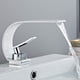thumbnail image 1 of Grifo de baño moderno de cobre con una sola manija para agua fría y caliente, perfecto para lavabos y duchas., 1 of 5