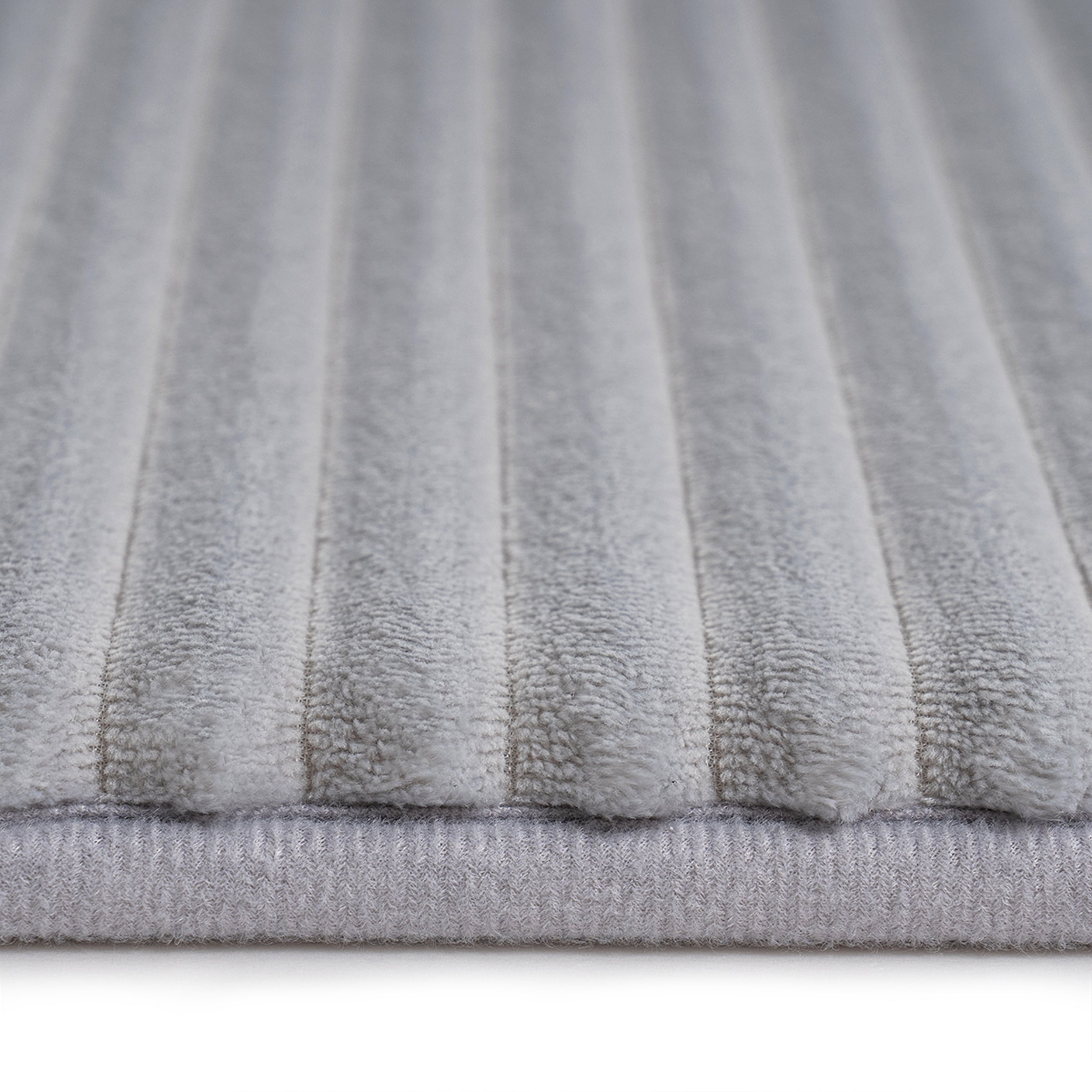 Mainstays Silver 2-Piece Performance Foam 20"x 32" Bath Rug Set