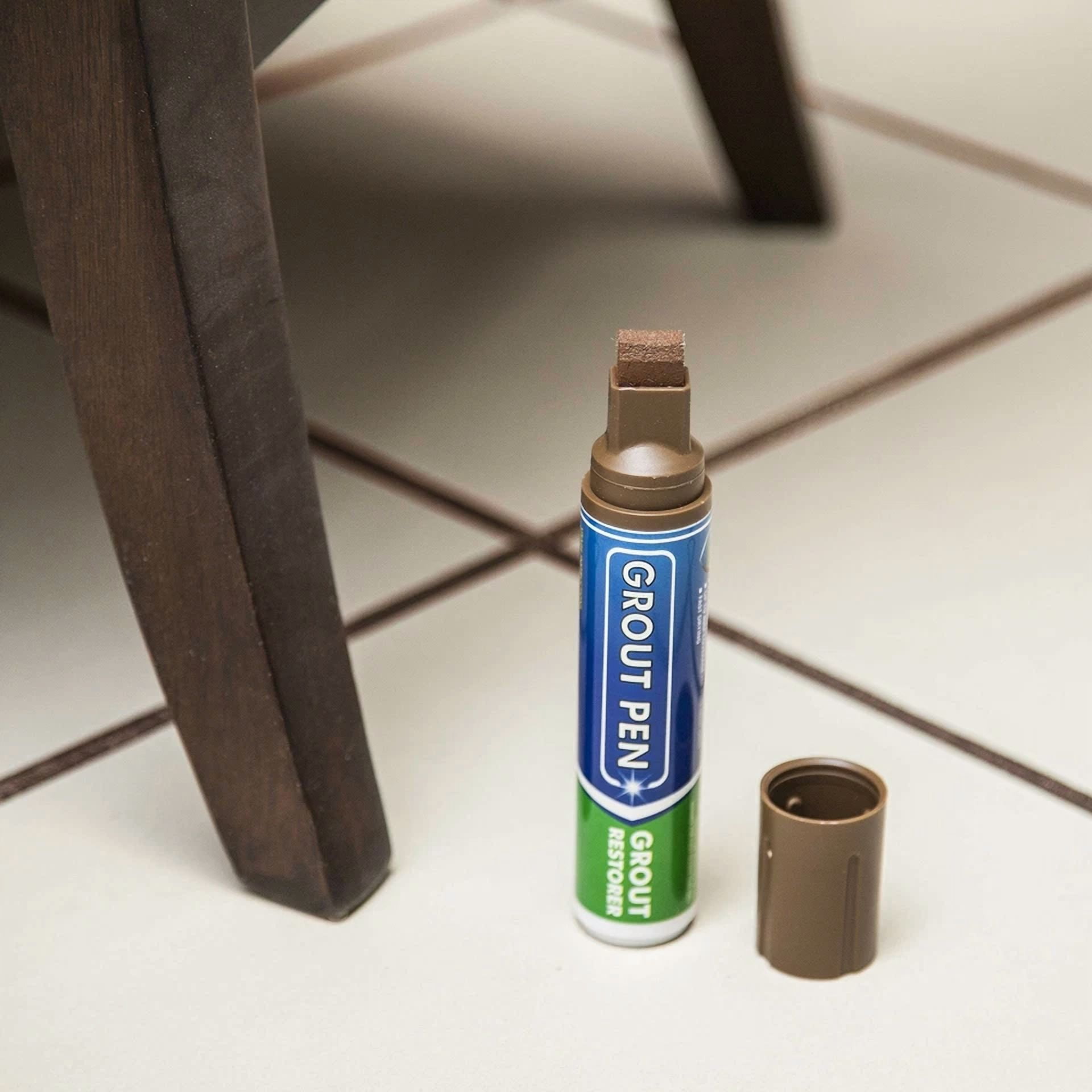 CIRCLE- Grout Pen Brown Tile Paint Marker: Waterproof Tile Grout Colorant Pen - Wide Tip
