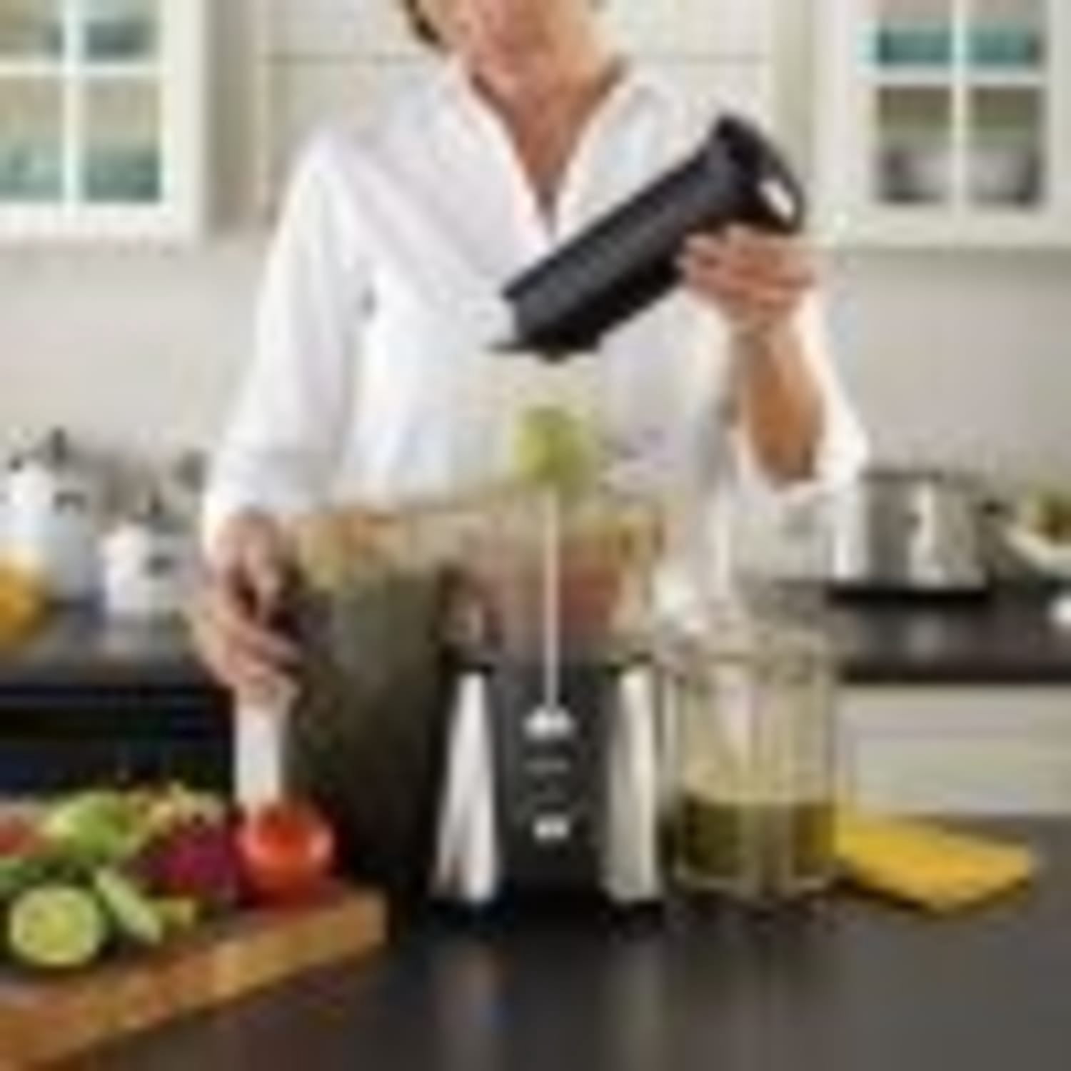 Oster JūsSimple Easy Juice Extractor, 900 Watts