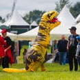 thumbnail image 3 of Disfraz inflable de dinosaurio Piamif para adulto, T-Rex, amarillo, 3 of 9