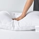 thumbnail image 4 of Núcleo de almohada de cama suave para dormir | Almohada de algodón de apoyo que no se pliega | Microfibra transpirable y respetuosa con la piel | Tamaño estándar: 29x19in | Se adapta a la mayoría de, 4 of 8