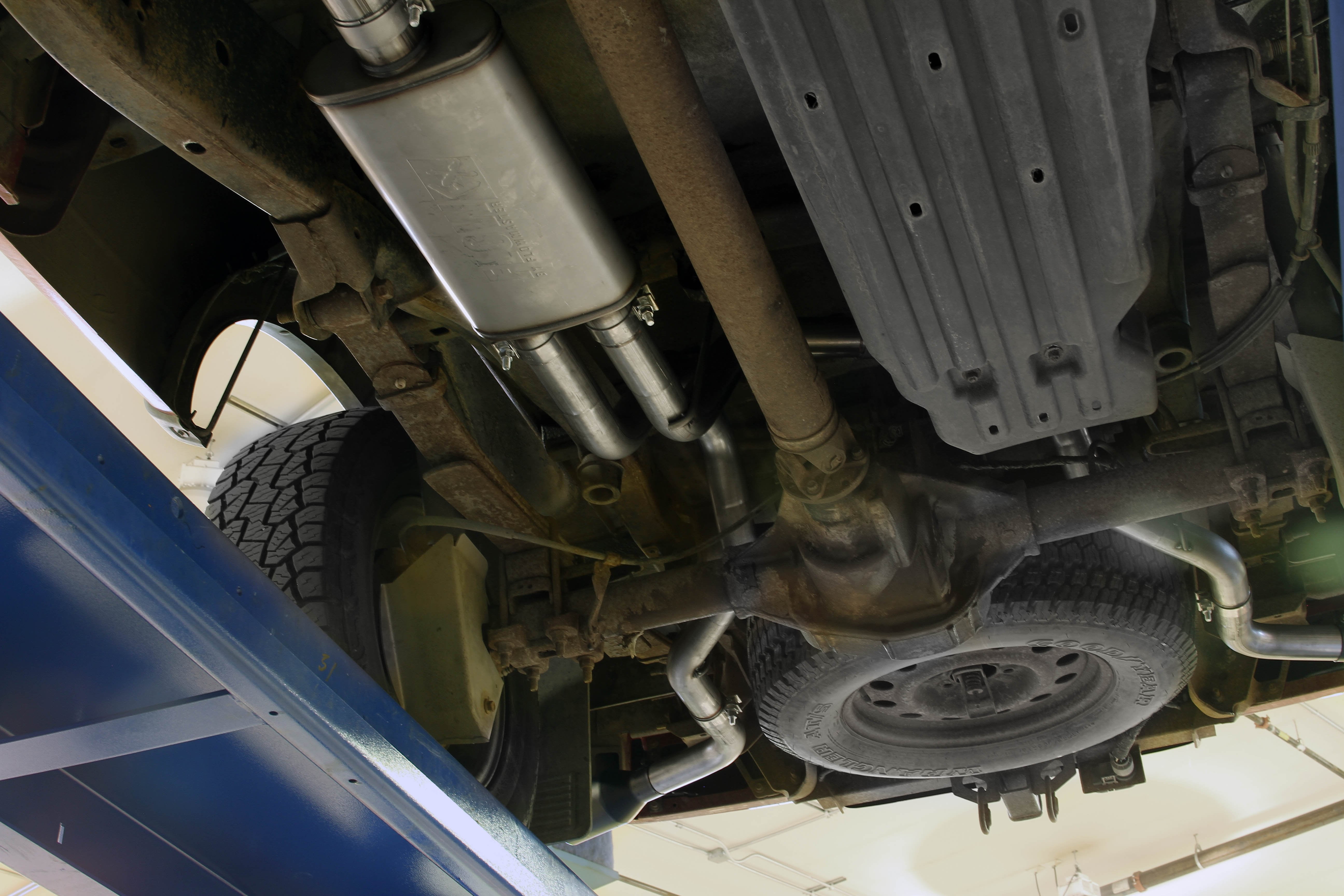 Flowmaster 717868 FlowFX Cat-Back Exhaust System Fits 04-08 F-150