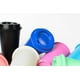 thumbnail image 3 of Vaso para café con Tapa | Vaso Cafetero de plástico de 16 Oz. | Vaso reusable tipo termo para café, té y agua | Libre de BPA | Paquete de 100 vasos color Plata, 3 of 6