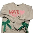 thumbnail image 1 of FUNUONY Chandails en Molleton pour Femmes Hauts de la Saint-Valentin Imprimé Cœur Amour Col Rond Pull Oversize Tendance Blouse Ample Manches Longues Beige m, 1 of 3