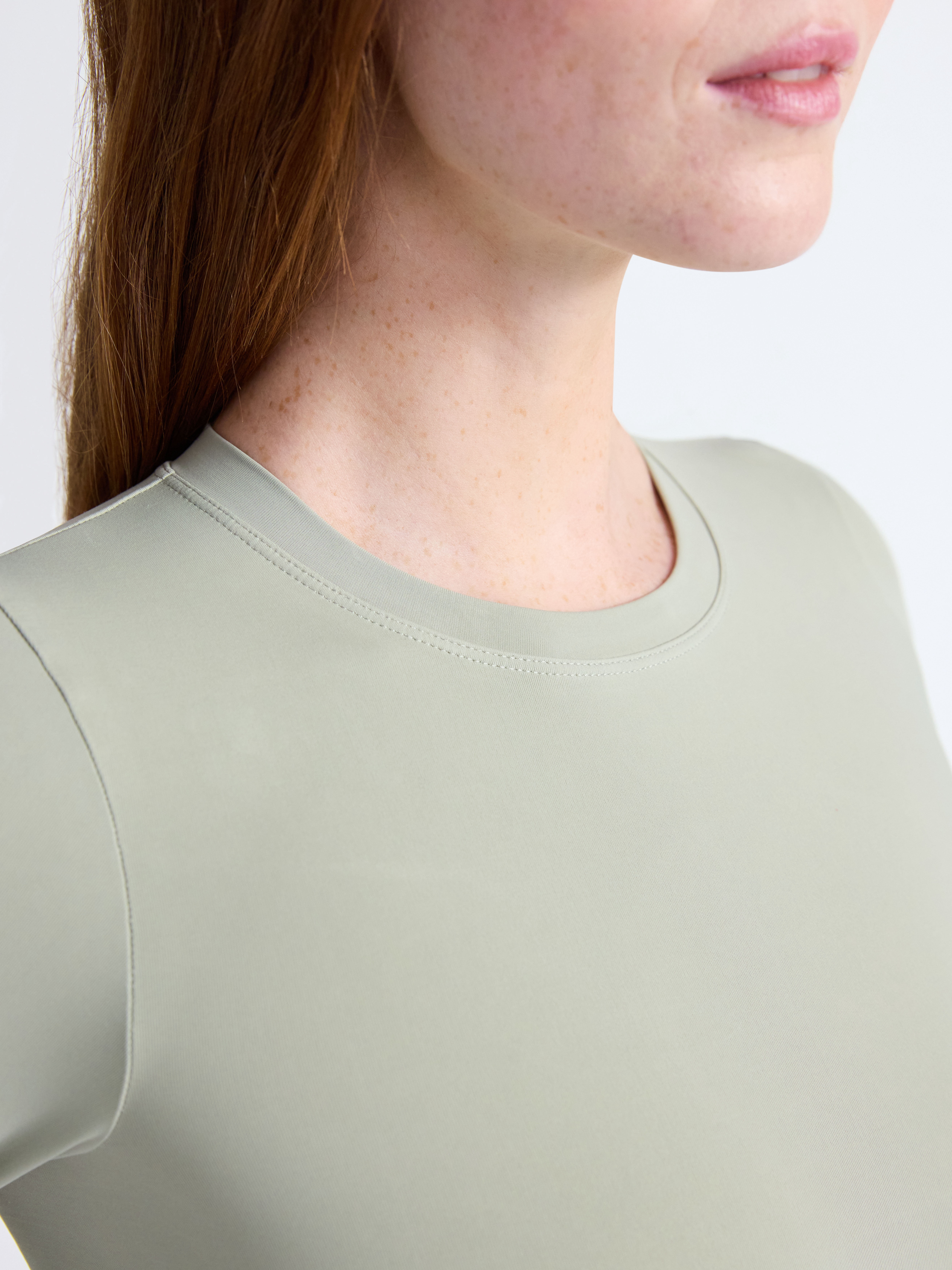 Joyspun Women’s Everyday Seamless Shirt with Long Sleeves, Sizes XS-XXXL