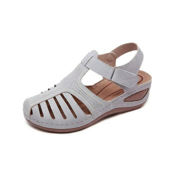 closed in flat shoes