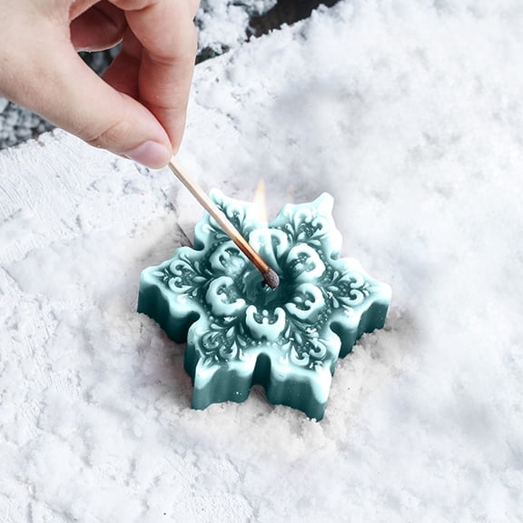 YIMWNYI Christmas Snowflake Aromatherapy Candle, Scented Candle, Long Lasting Burn, Romantic Gift for Home Decorations, Ideal for Housewarming, Graduation, Thanksgiving, and Christmas Exchanges