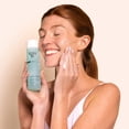 thumbnail image 4 of Limpiador facial Yonka Gel, desmaquillante suave y espumoso, 200 ml, 4 of 8