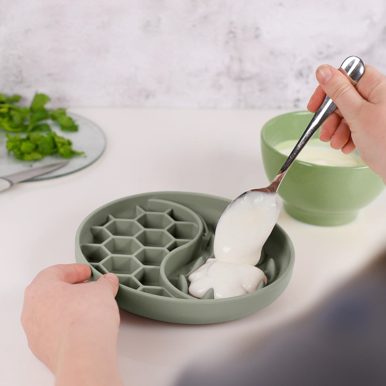 Schling Napf Für Hunde Katzen I Slow Feeder I Leckmatte Hund Mit Großem Saugnapf I Schleckmatte Katze Für Nassfutter Trockenfutter High-quality