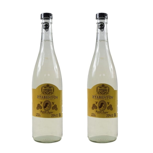 pack de 2 licor xtabentun argaez 750 ml xtabentun argaez par de botellas frontales, dos botellas altas y delgadas con etiqueta dorada y tapón negro, líquido claro y capacidad 750 ml por botella. Venta sólo a mayores; evita el exceso. Su tamaño las hace adecuadas para regalar en celebraciones.