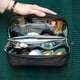 thumbnail image 4 of Neceser con diseño de pico, impermeable, negro, 4 of 7