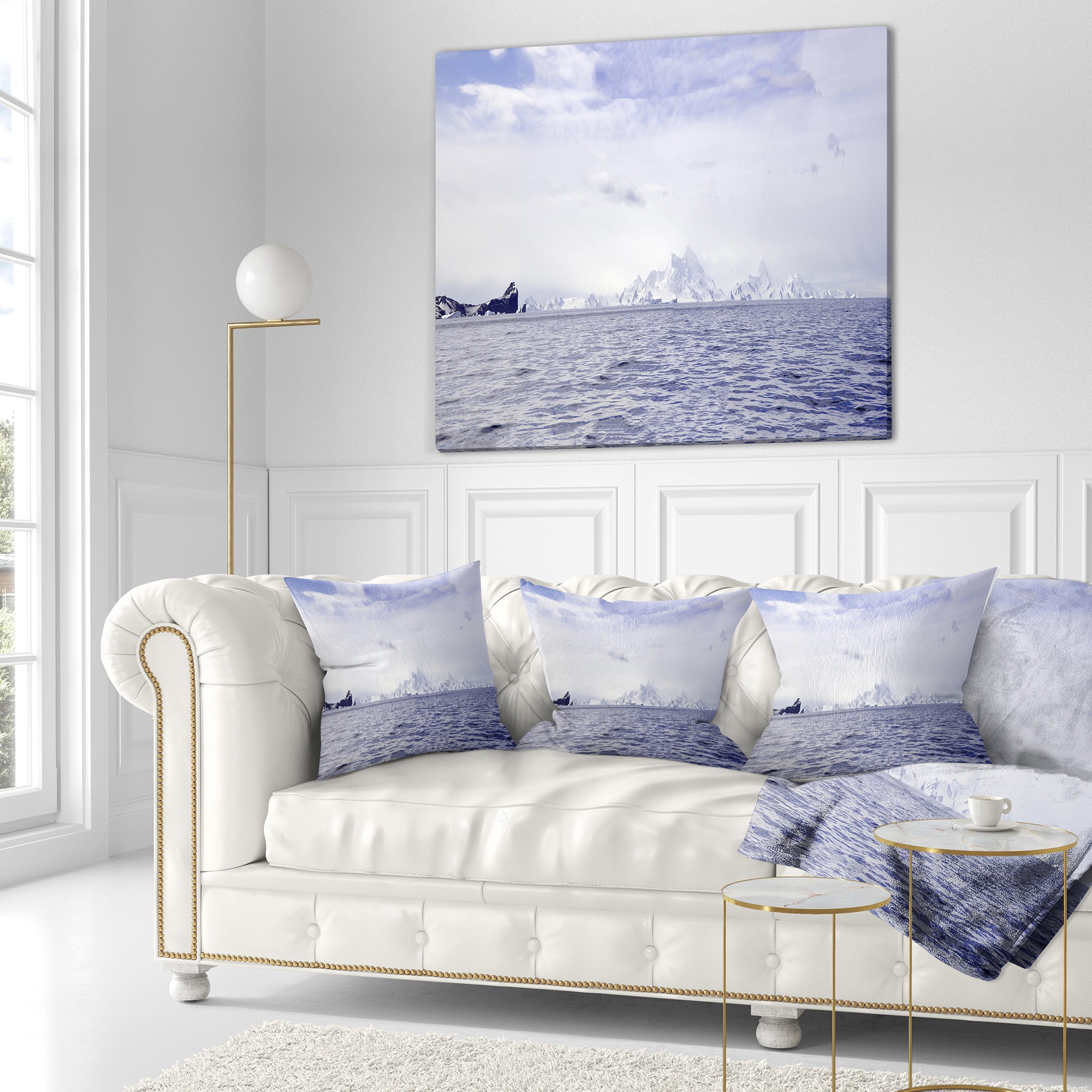 Designart Antarctic Sea with Icebergs - Seascape Throw Pillow - 16x16