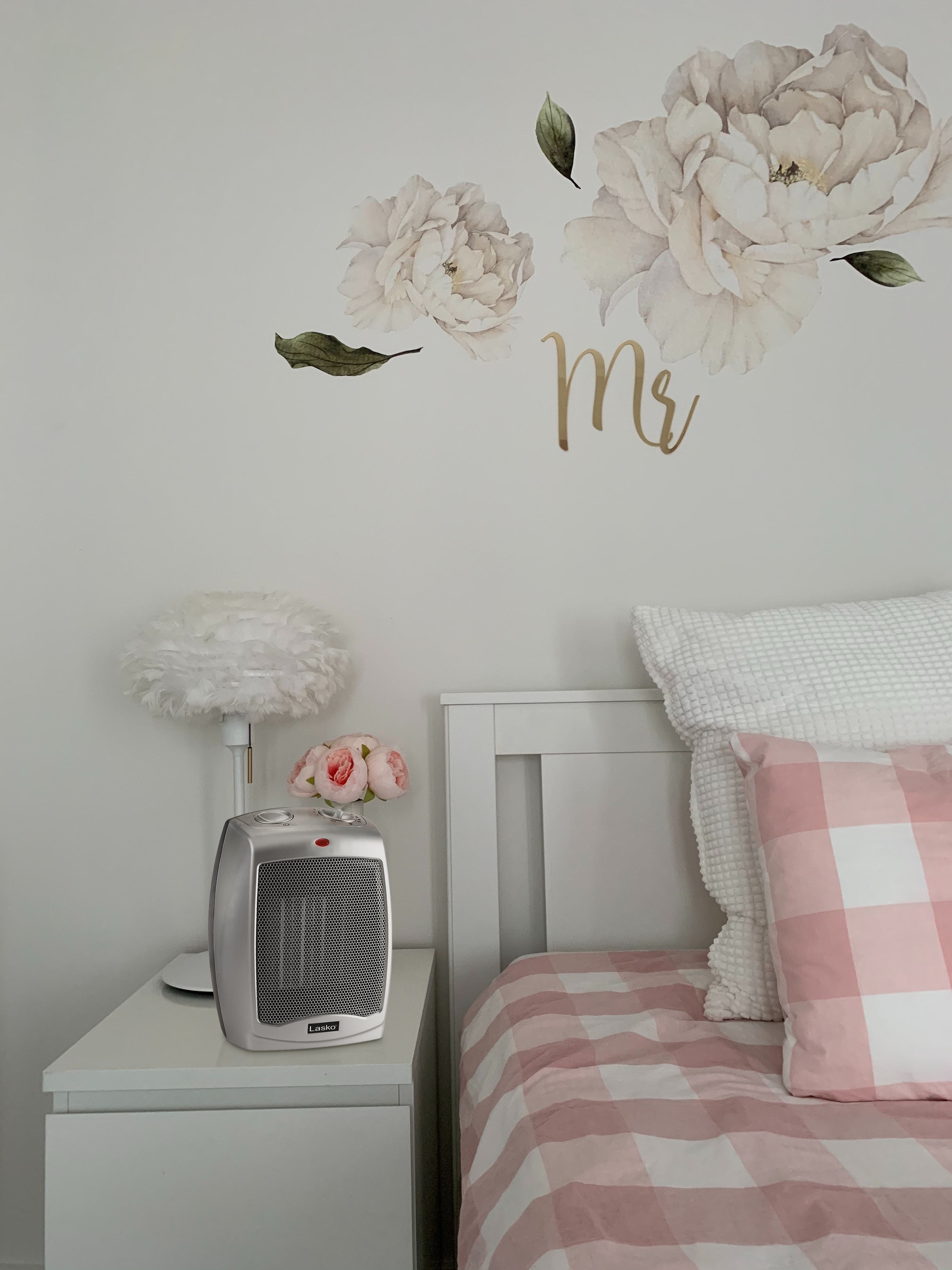 Lasko 1500W Electric Ceramic Space Heater with Adjustable Thermostat, 754200,  Silver - Walmart.com