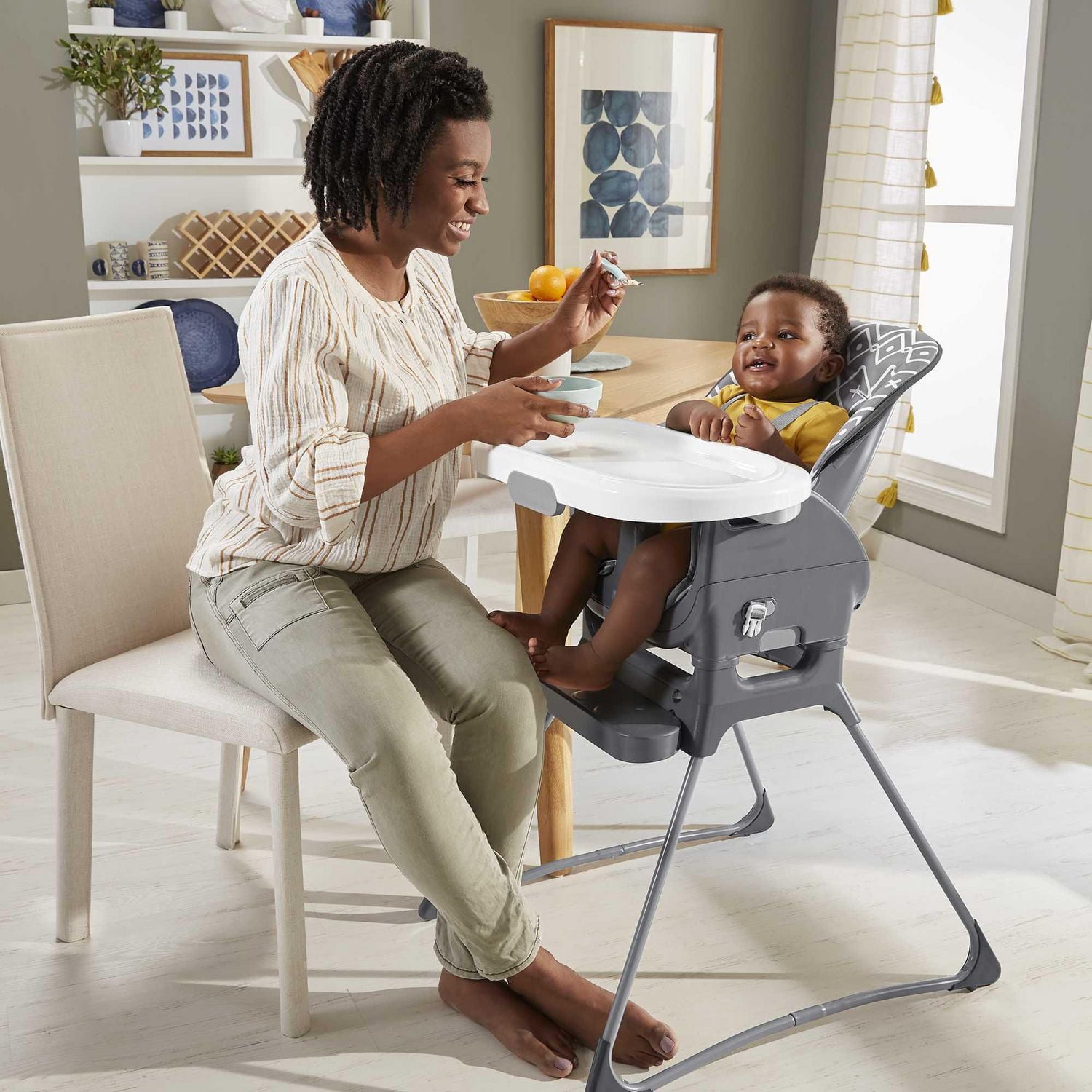 Fisher-Price Deluxe High Chair Adjustable Infant to Toddler Portable  Booster Seat, Gray Tribal