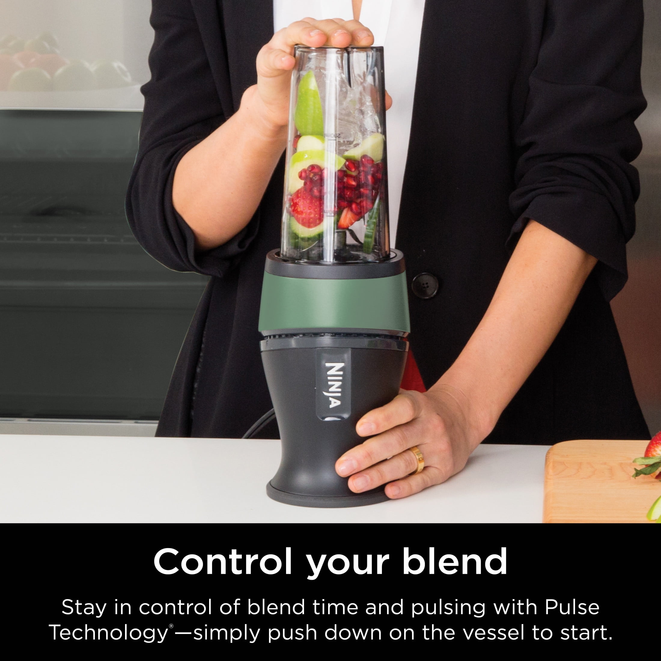 Ninja Fit Personal 16 oz Blender, 700 Watts, Single-Serve, Spout Lid, QB2900SSBFGN Forest Green