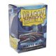 Dragon Shield Mat Bleu 100 Manches de Protection de Pont dans la Boîte, Taille Standard pour la Magie Qu'il Recueille (66x91mm) – image 1 sur 1