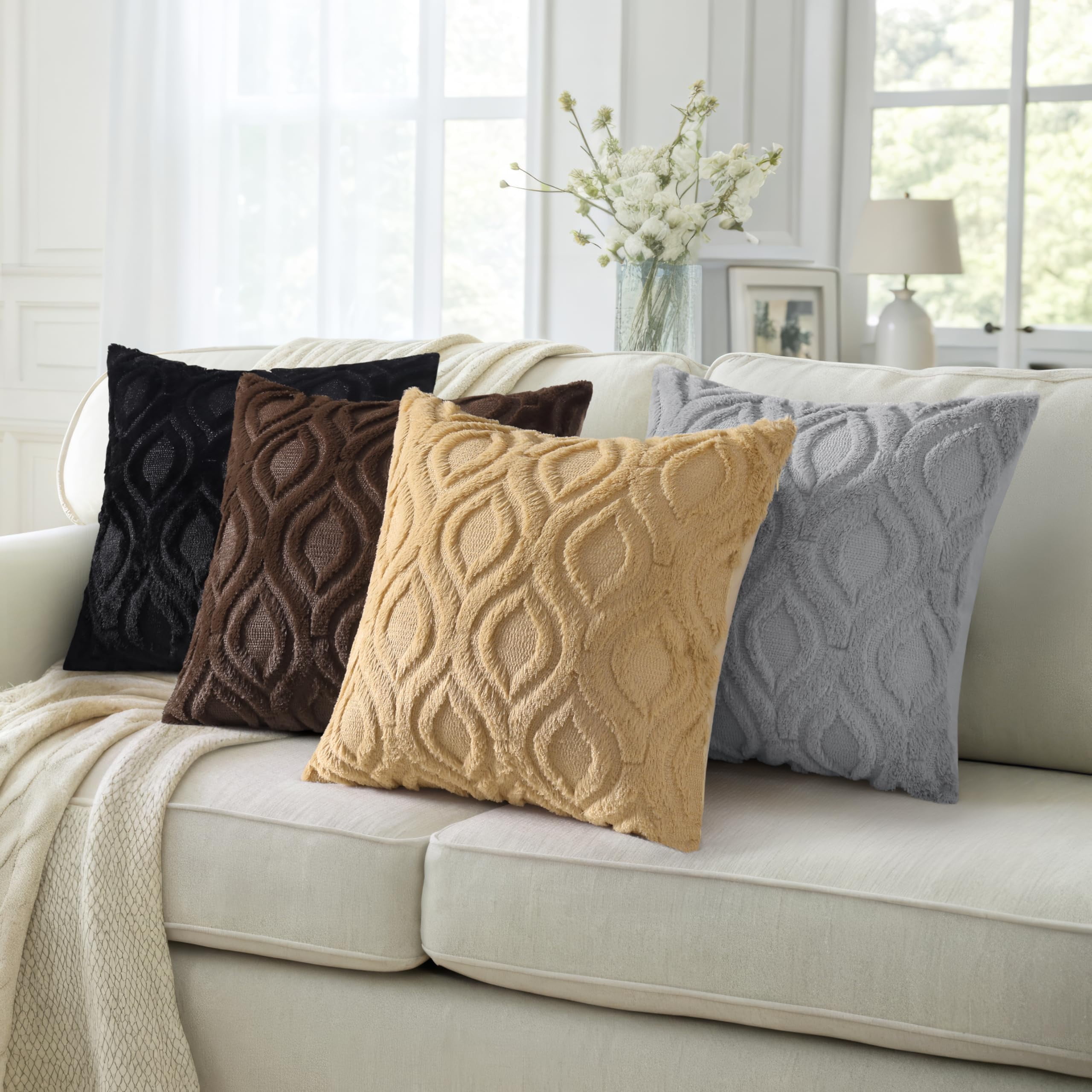 decorUhome Pack of 2 Throw Pillow Covers 16x16, Soft Plush Faux Wool Couch Pillow Covers, Black (Pillow Cover Only, No Inserts Included)